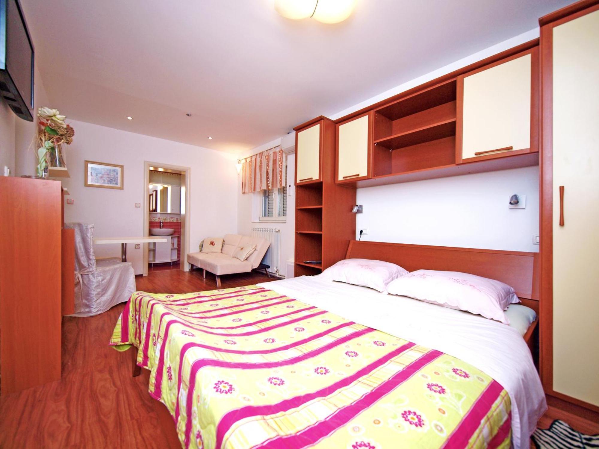 Apartments Keran - By Suites Living Vodice Esterno foto