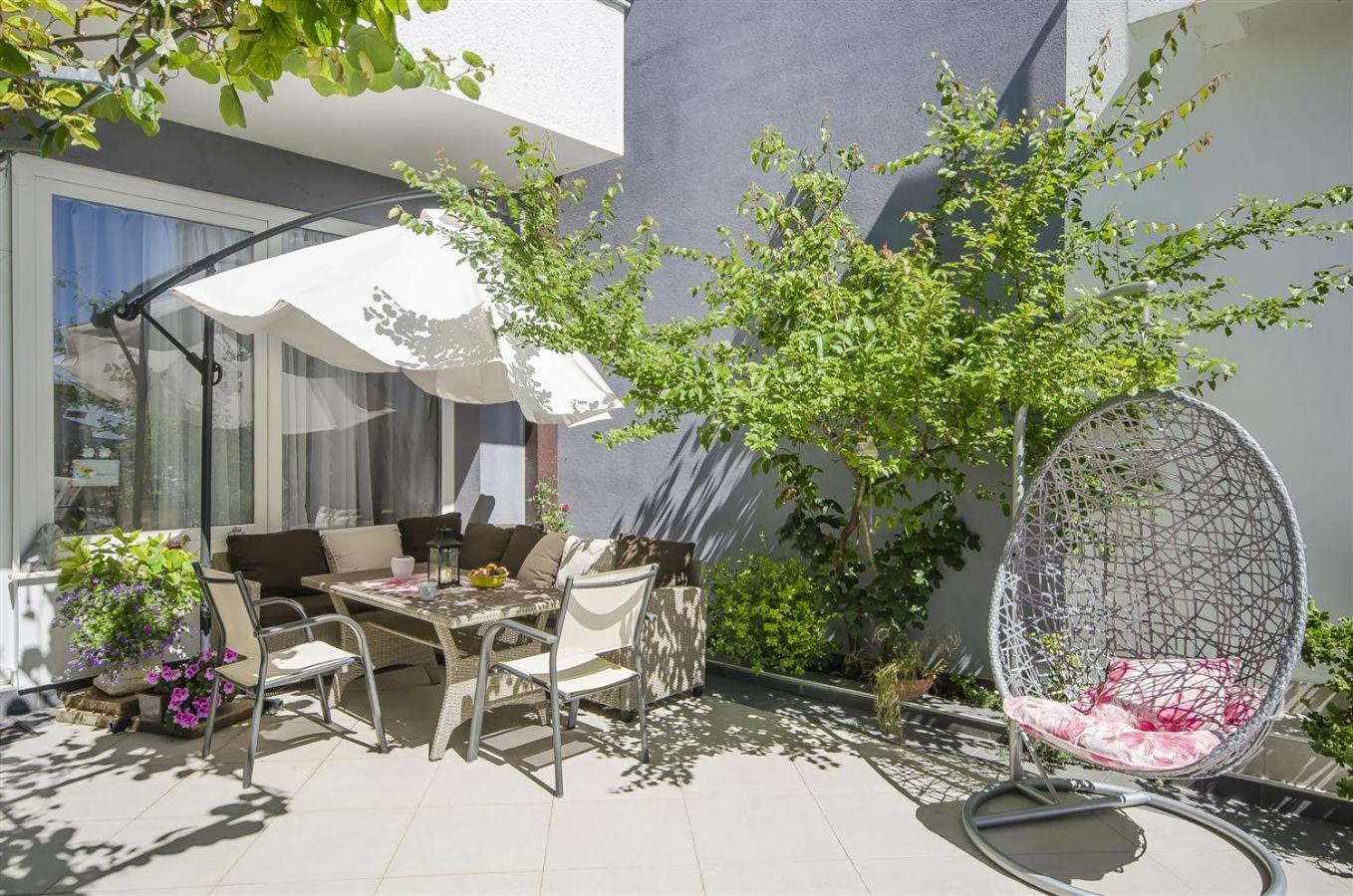 Apartments Keran - By Suites Living Vodice Esterno foto