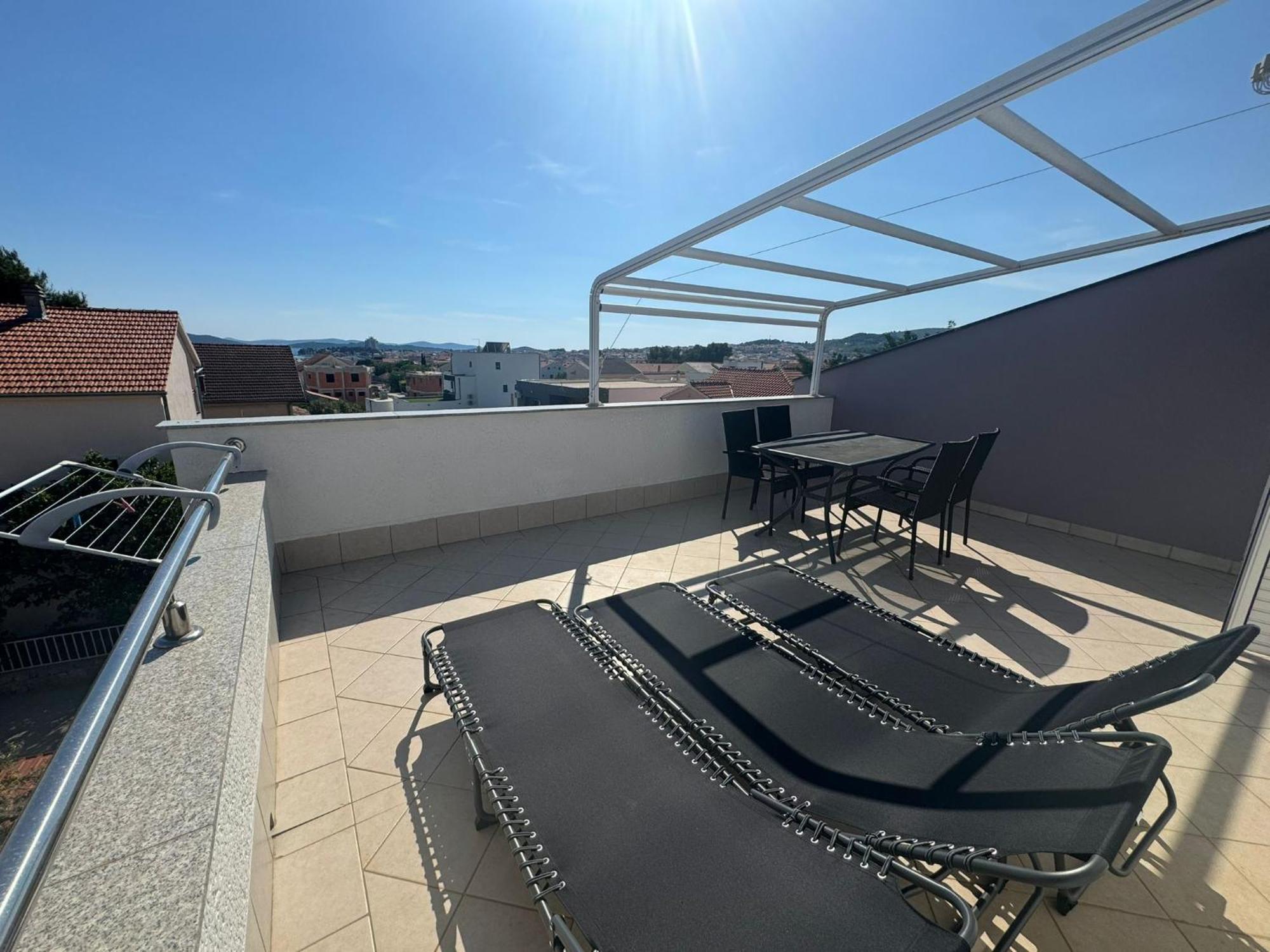 Apartments Keran - By Suites Living Vodice Esterno foto